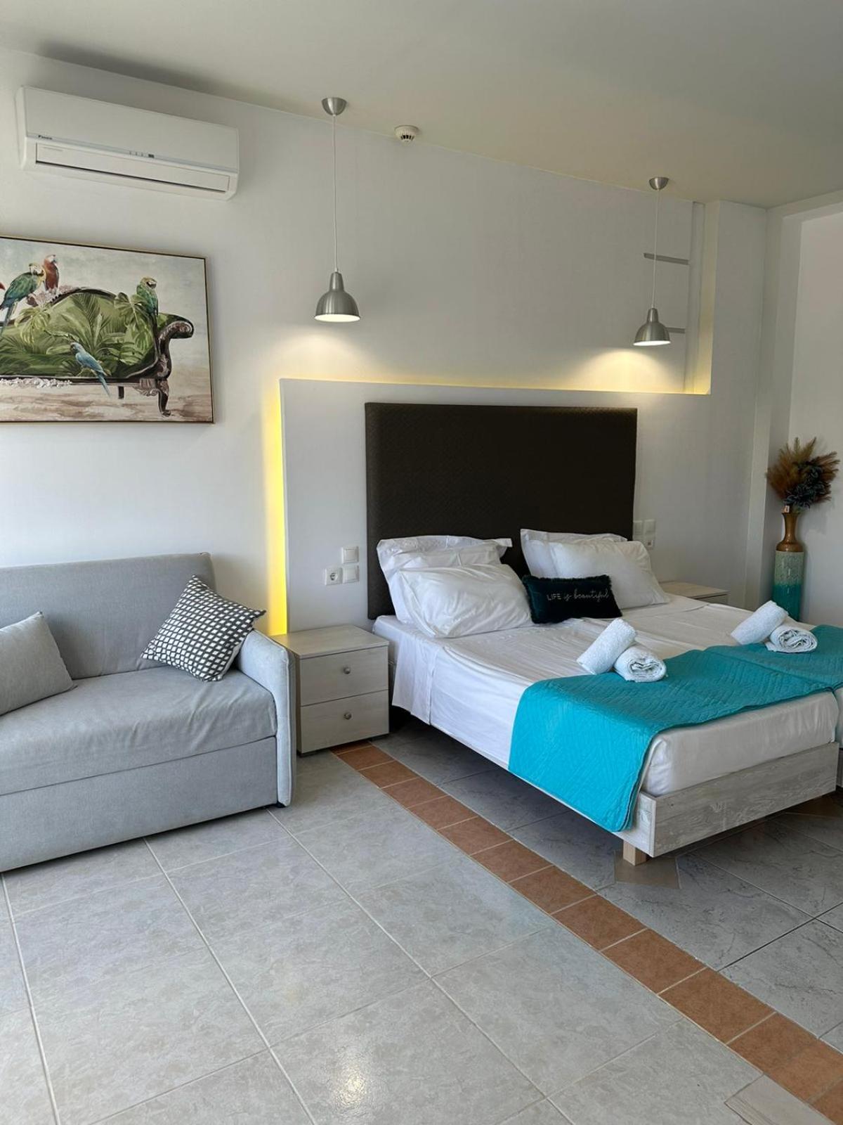 Apollonio Suites & Rooms Faliraki Rhodes Room photo